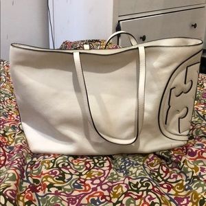 Tory Burch logo Tote
